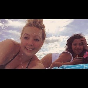 Meet your Posher, Lily